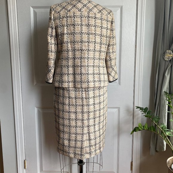 NWOT Karl Lagerfeld Paris Skirt Suit Tweed Chanel Black Blazer Sz 6 Skirt Size 4 - Picture 5 of 16